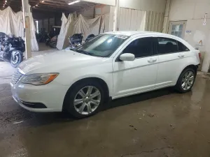 Chrysler 200 2.4L 4 2013