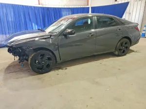 Hyundai Elantra 2.0L 4 2026