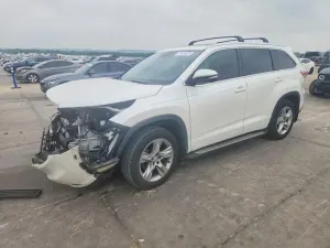 Toyota Highlander 3.5L 6 2015