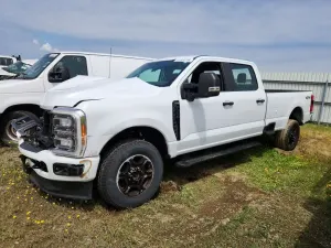 Ford F-350 6.8L 8 2023