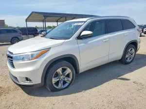 Toyota Highlander 3.5L 6 2015