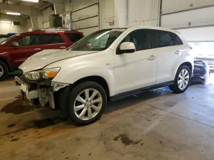 Mitsubishi Outlander 2.0L 4 2014
