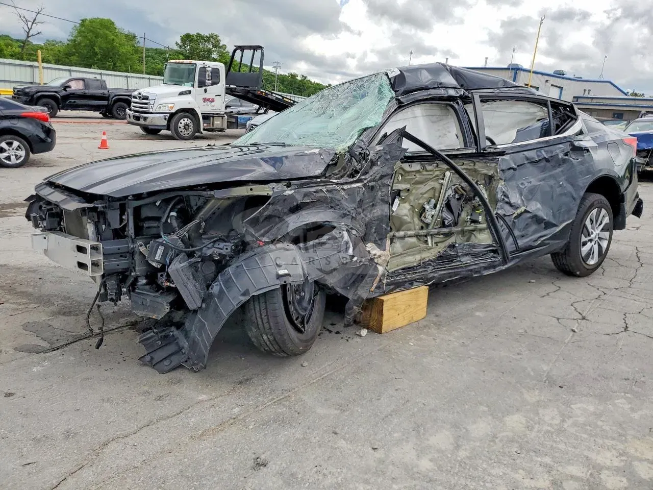 Nissan Altima 2.5L 4 2019