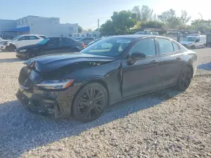Volvo S60 2.0L 4 2024