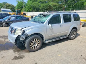 Nissan Pathfinder 4.0L 6 2011