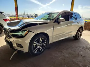 Volvo XC60 2.0L 4 2021