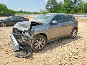 Mitsubishi Outlander 2.0L 4 2015