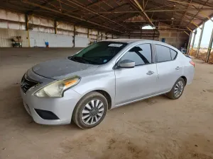 Nissan Versa 1.6L 4 2015