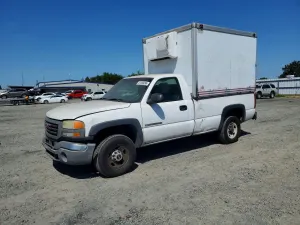 GMC Sierra 6.0L 8 2003
