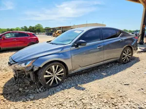 Nissan Altima 2.5L 4 2020