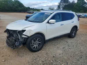Nissan Rogue 2.5L 4 2015