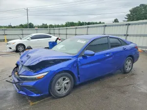 Hyundai Elantra 2.0L 4 2026