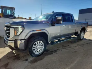 GMC Sierra 6.6L 8 2024