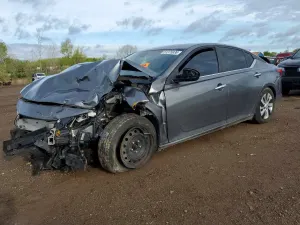 Nissan Altima 2.5L 4 2019