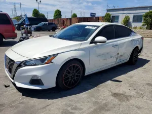 Nissan Altima 2.5L 4 2020
