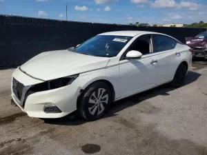 Nissan Altima 2.5L 4 2020