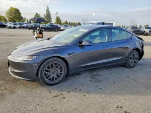 Tesla Model 3 2024