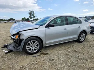 Volkswagen Jetta 2L 4 2015