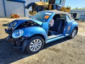 Volkswagen Beetle 2.0L 4 2019