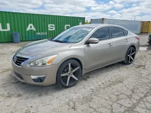 Nissan Altima 2.5L 4 2015