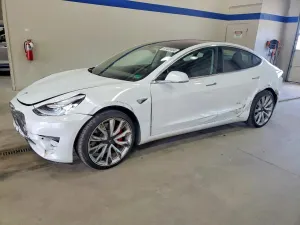 Tesla Model 3 2018