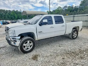 Chevrolet Silverado 1500 6.6L 8 2013