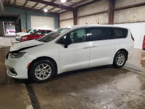 Chrysler Pacifica 3.6L 6 2025