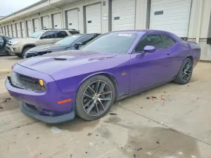 Dodge Challenger 6.4L 8 2016