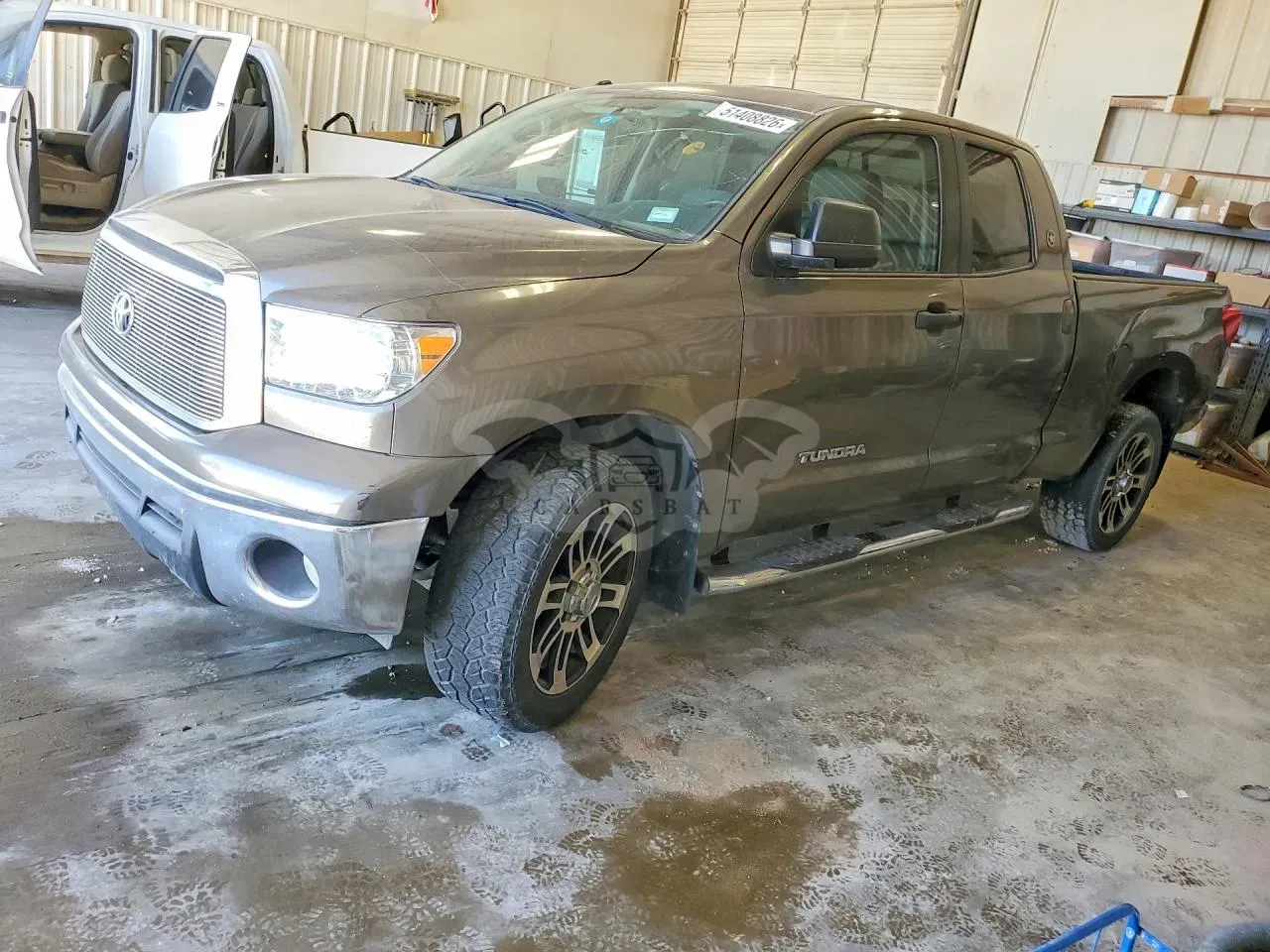 Toyota Tundra 4.6L 8 2013