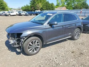 Audi Q5 2.0L 4 2021