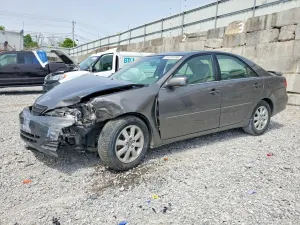Toyota Camry 2.4L 4 2002