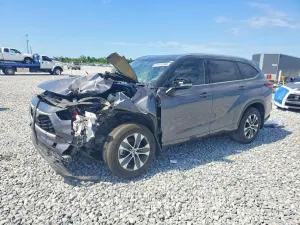 Toyota Highlander 3.5L 6 2021
