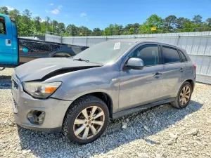Mitsubishi Outlander 2.0L 4 2015