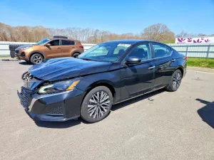 Nissan Altima 2.5L 4 2025
