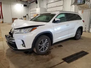 Toyota Highlander 3.5L 6 2018
