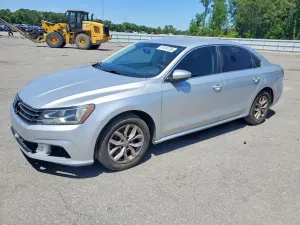 Volkswagen Passat 1.8L 4 2017