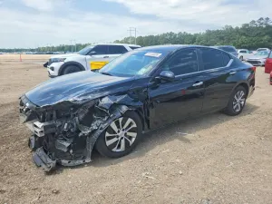 Nissan Altima 2.5L 4 2019
