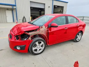 Chevrolet Aveo (Sonic) 1.4L 4 2015