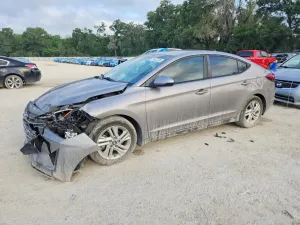 Hyundai Elantra 2.0L 4 2020