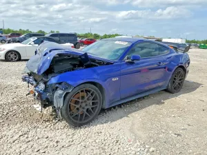 Ford Mustang 5.0L 8 2015
