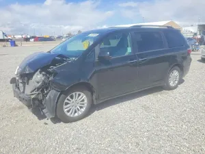 Toyota Sienna 3.5L 6 2017