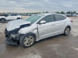 Hyundai Elantra 2.0L 4 2019