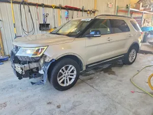 Ford Explorer 2.3L 4 2017