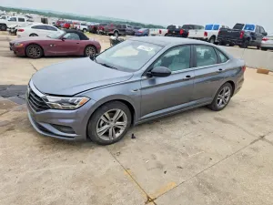 Volkswagen Jetta 1.4L 4 2021