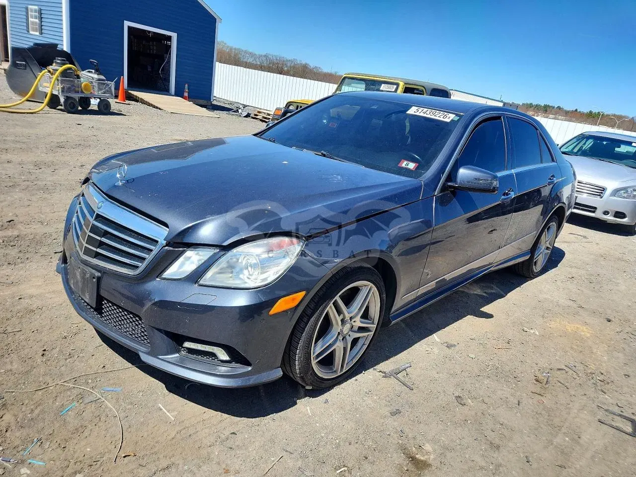 Mercedes-Benz E 5.5L 8 2011
