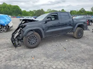 Chevrolet Colorado 2.7L 4 2024