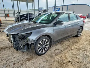 Nissan Altima 2.5L 4 2017
