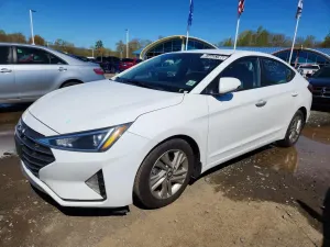 Hyundai Elantra 2.0L 4 2020