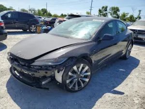 Tesla Model 3 2025