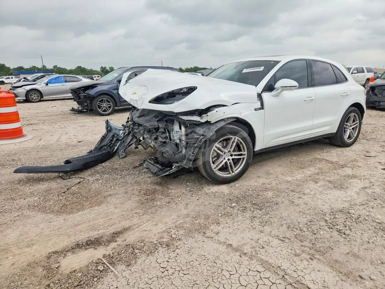 Porsche Macan 2.0L 4 2023